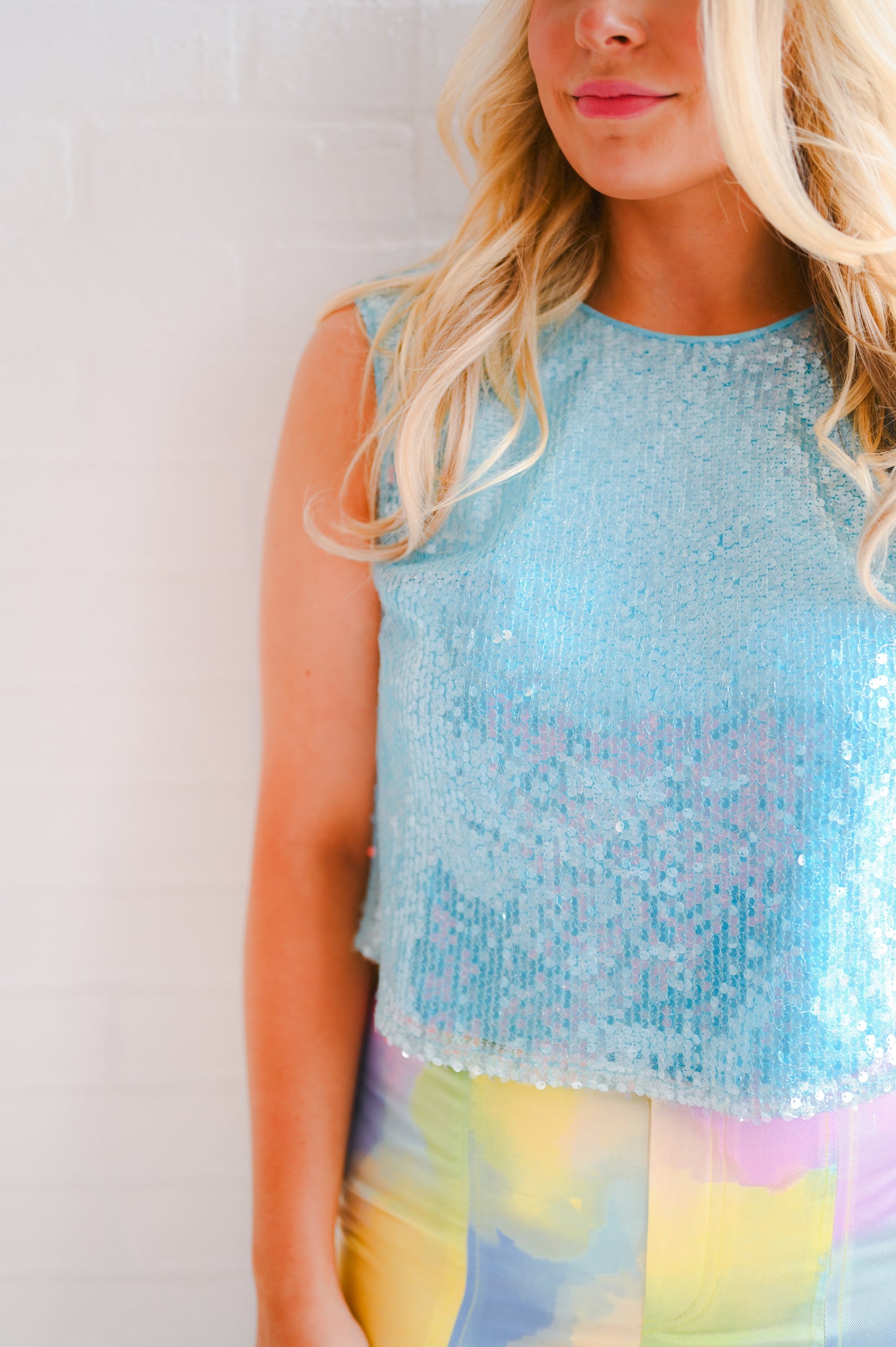 You're so Coy Sparkling Crop Tank Top